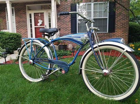 Here are three vintage Schwinn bikes that will make you a proud owner of a timeless classic Black Phantom Originally produced in 1949 for 10 years, these are collector's. . Vintage schwinn cruiser